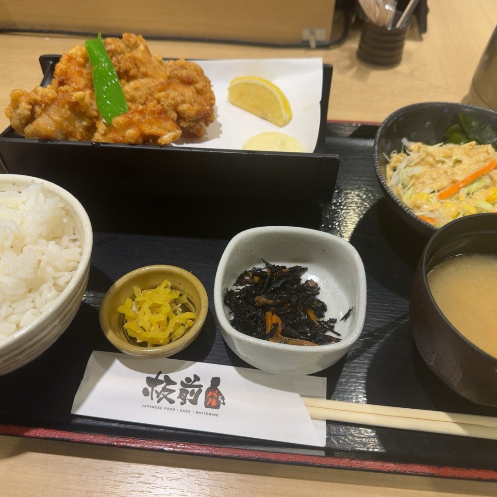 ユーザーが投稿した阿波尾鶏の唐揚げ御膳の写真 - 実際訪問したユーザーが直接撮影して投稿した丸の内居酒屋板前バル 東京駅店の写真