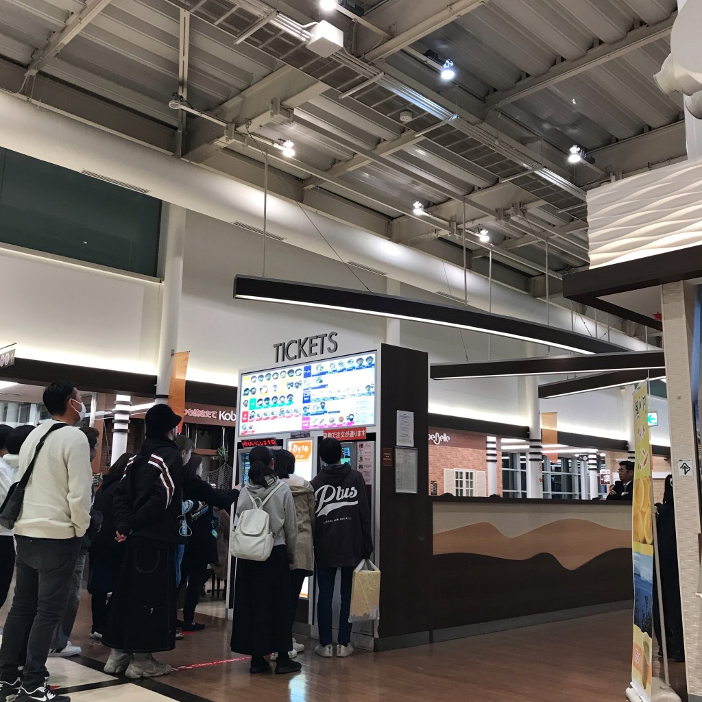 実際訪問したユーザーが直接撮影して投稿した岩屋フードコート淡路SAフードコート下り線の写真