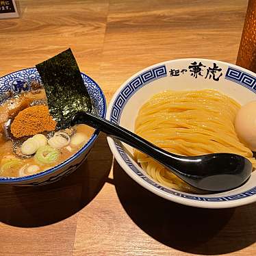 実際訪問したユーザーが直接撮影して投稿した博多駅中央街ラーメン専門店麺や兼虎 博多デイトス店の写真