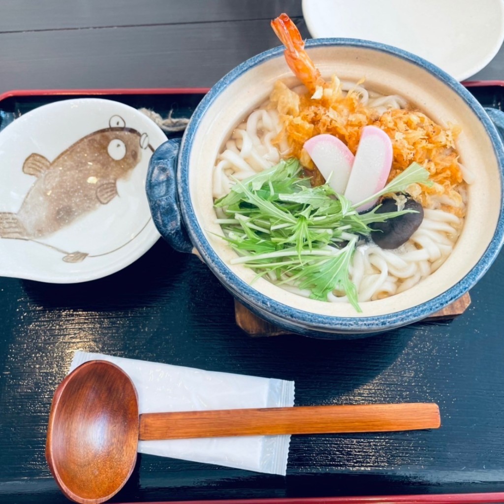 ユーザーが投稿した鍋焼きうどんの写真 - 実際訪問したユーザーが直接撮影して投稿した文京台東町うどんうどんカフェぼたんの写真