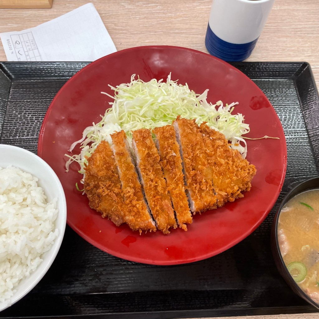 ユーザーが投稿したロースカツ定食の写真 - 実際訪問したユーザーが直接撮影して投稿した西葛西とんかつかつや 東京西葛西店の写真
