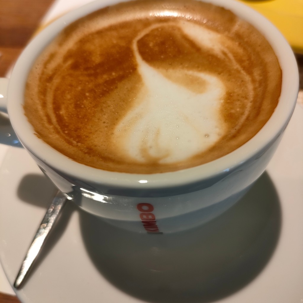 ユーザーが投稿したCaffeLatteの写真 - 実際訪問したユーザーが直接撮影して投稿した橋波東之町イタリアンカフェレストラン ビナリオの写真