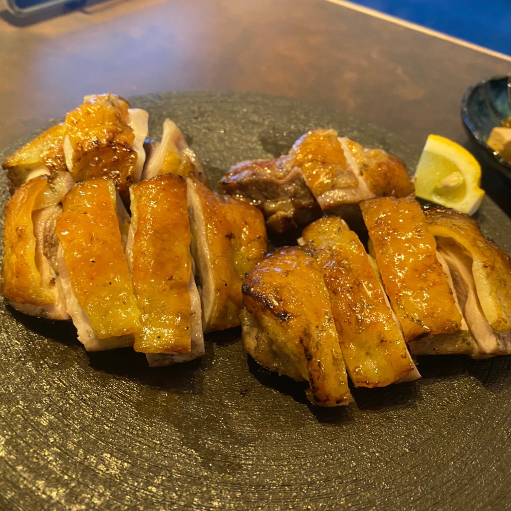 ユーザーが投稿した黒さつま鶏のパリパリジューシーチキンの写真 - 実際訪問したユーザーが直接撮影して投稿した西五反田鶏料理ヤオロズクラフトの写真