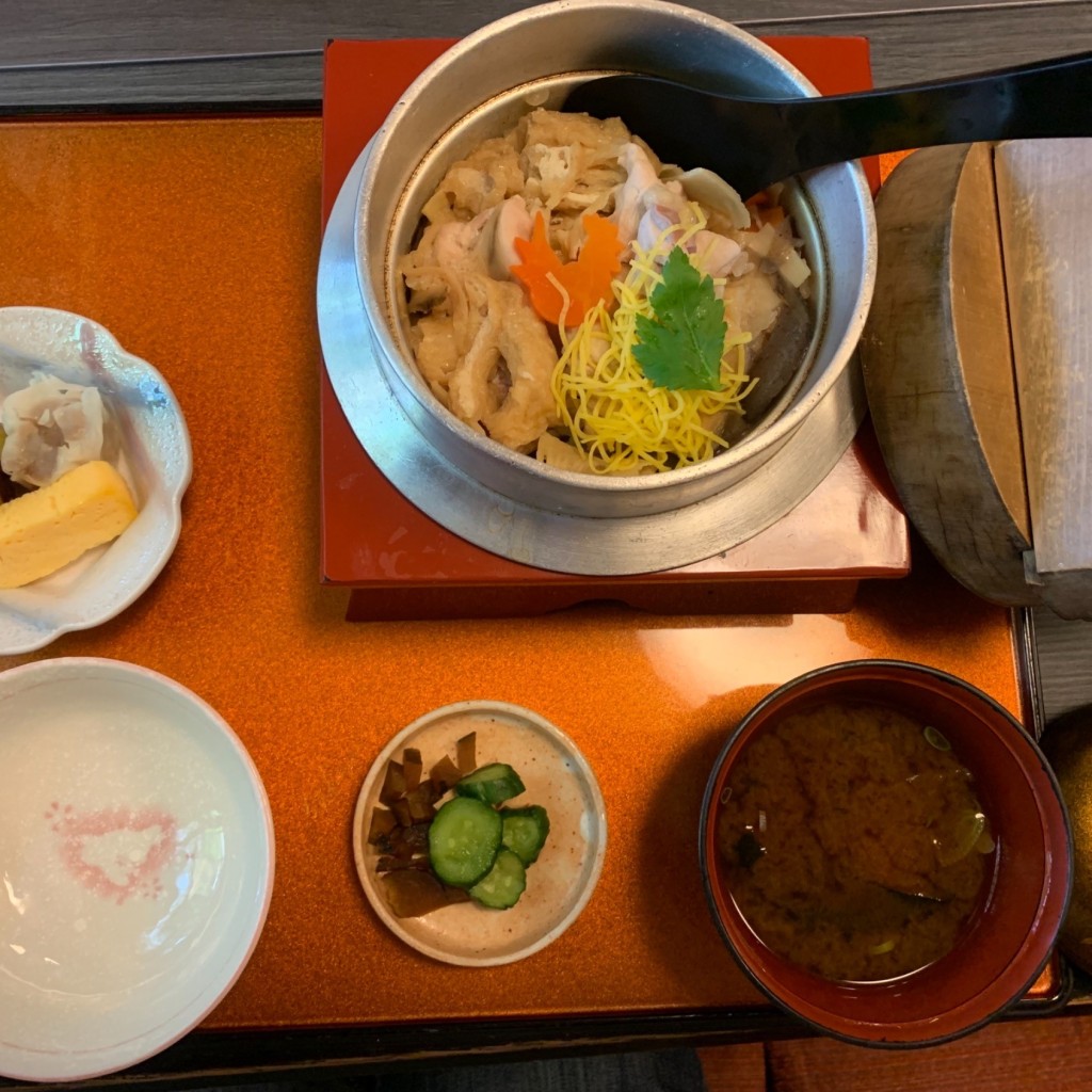 ユーザーが投稿した名古屋コーチンの釜飯の写真 - 実際訪問したユーザーが直接撮影して投稿した青山郷土料理河良の写真