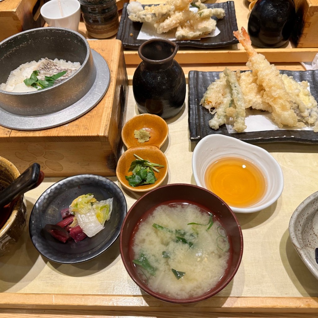 ユーザーが投稿した鯛釜飯天プラ定食の写真 - 実際訪問したユーザーが直接撮影して投稿した中定食屋五穀 イオンモール和歌山店の写真