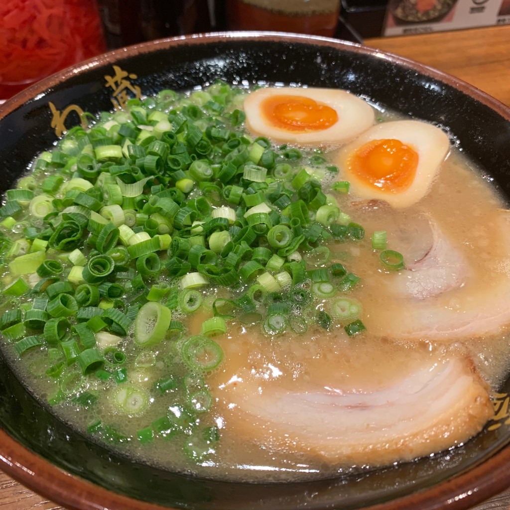 ユーザーが投稿した味玉ラーメンの写真 - 実際訪問したユーザーが直接撮影して投稿した上野ラーメン専門店わ蔵 御徒町店の写真