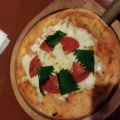 マルゲリータピザ - 実際訪問したユーザーが直接撮影して投稿した上野居酒屋ハイボール酒場 御徒町店の写真のメニュー情報