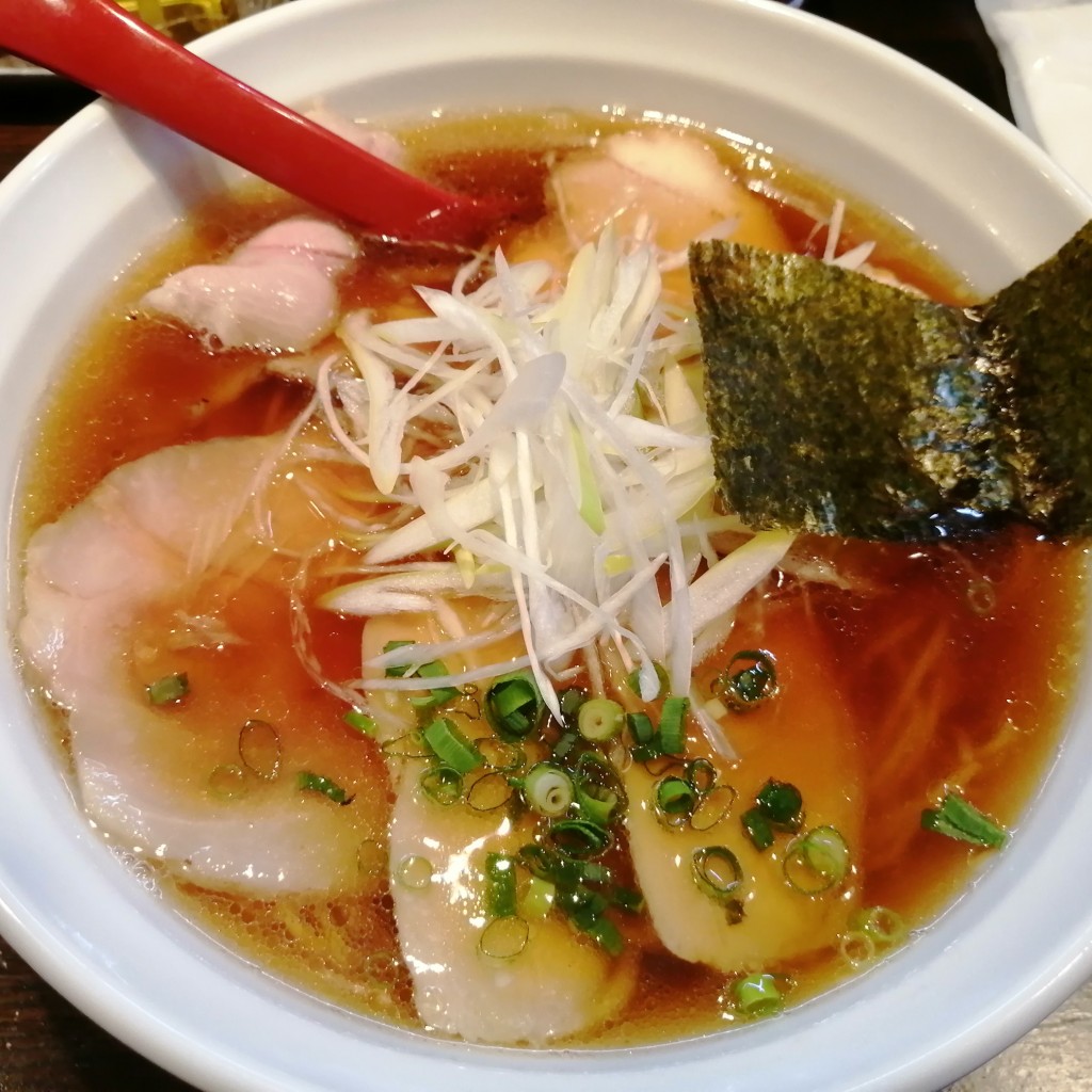 ユーザーが投稿したチャーシュー醤油ラーメン+ライスの写真 - 実際訪問したユーザーが直接撮影して投稿した塚越ラーメン専門店らーめん 詩の写真