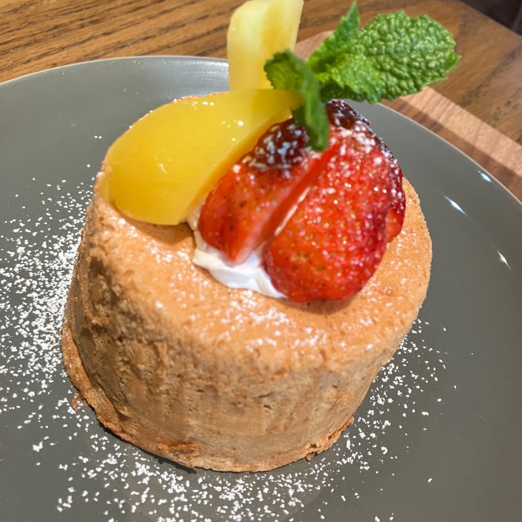 ユーザーが投稿した純生シフォンケーキの写真 - 実際訪問したユーザーが直接撮影して投稿した横江町喫茶店SLIM The Coffee Resortの写真