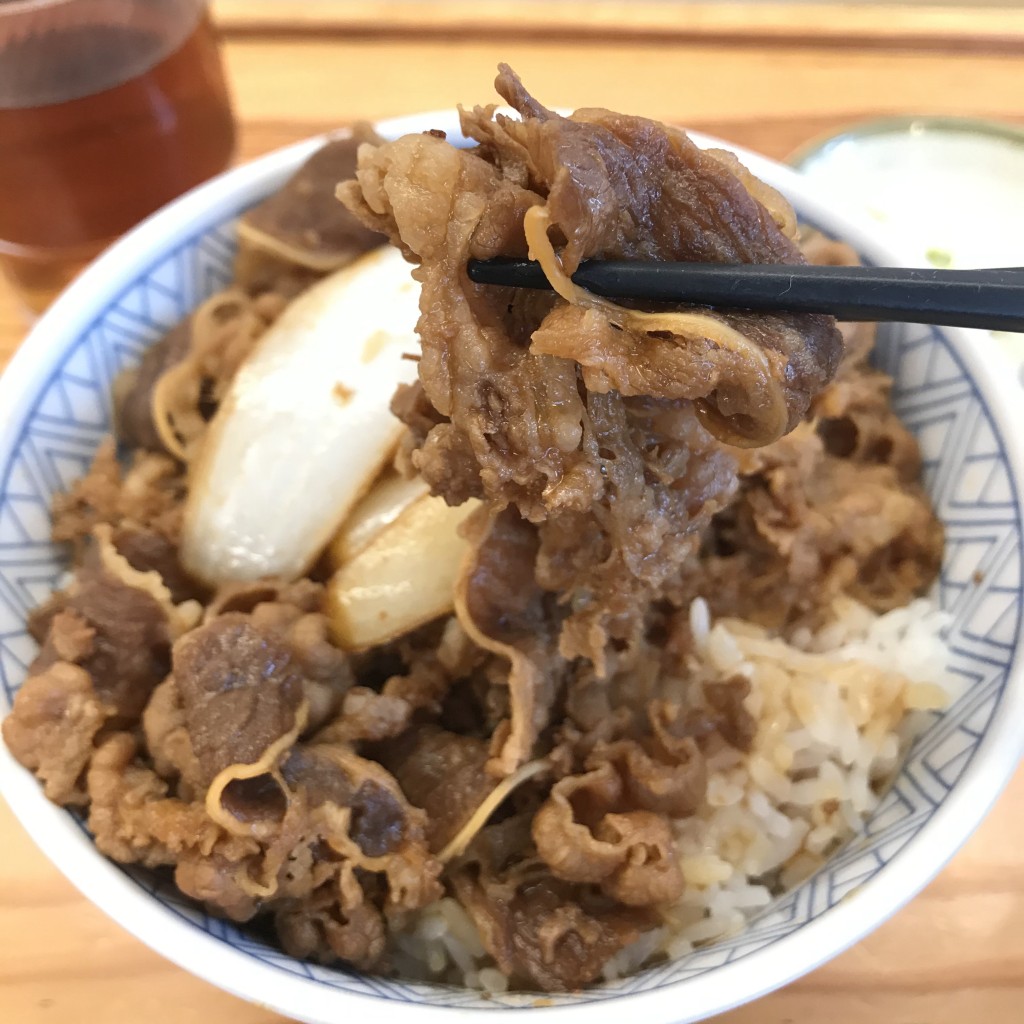 ユーザーが投稿した牛丼の写真 - 実際訪問したユーザーが直接撮影して投稿した博多駅前丼もの牛心 駅前店の写真