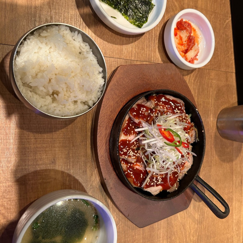 ユーザーが投稿したテジカルビランチの写真 - 実際訪問したユーザーが直接撮影して投稿した博多駅中央街韓国料理韓国食堂 バリトン JR博多シティ店の写真