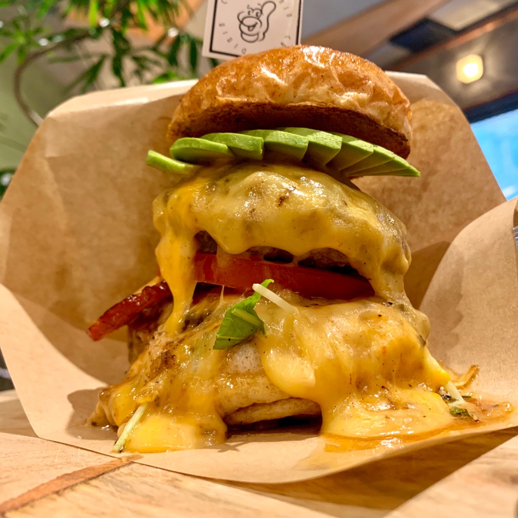ユーザーが投稿したアピットダブルチーズバーガーの写真 - 実際訪問したユーザーが直接撮影して投稿した上大阪町ハンバーガーcraft dining upitの写真