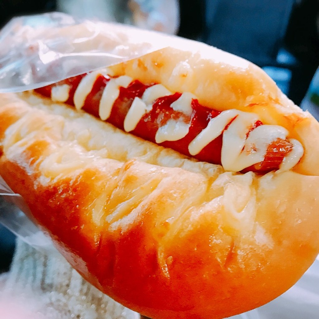 ユーザーが投稿したソーセージパンの写真 - 実際訪問したユーザーが直接撮影して投稿した吉井町生葉ベーカリーふなきベーカリーの写真