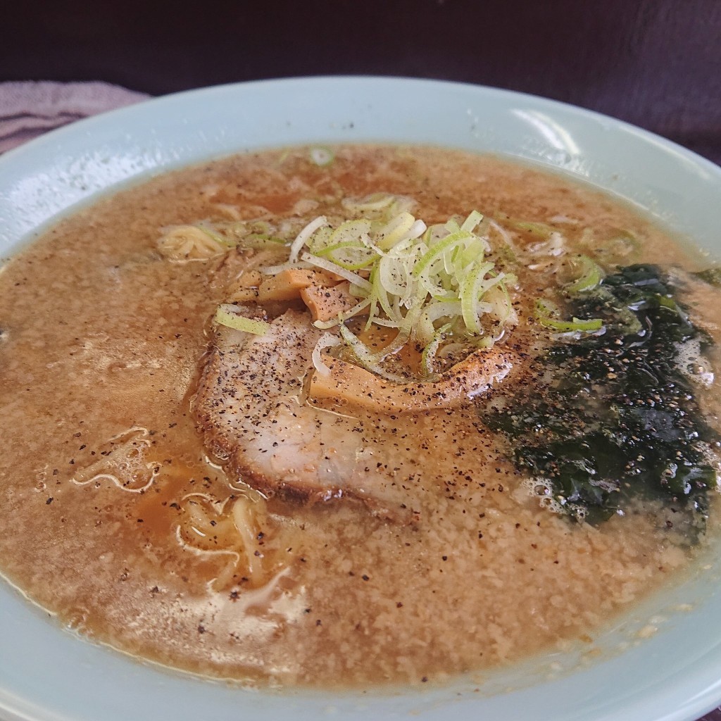 実際訪問したユーザーが直接撮影して投稿した鳥屋ラーメン / つけ麺なるほどらーめんの写真