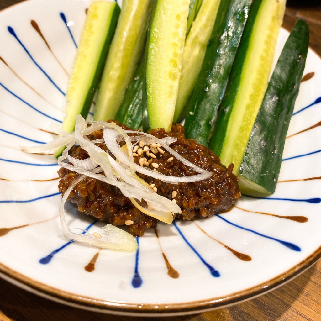 ユーザーが投稿した八丁味噌の肉味噌きゅうりの写真 - 実際訪問したユーザーが直接撮影して投稿した明大寺本町居酒屋白黒の写真