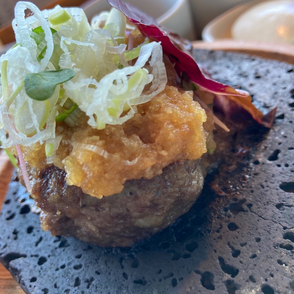 ユーザーが投稿した淡路牛ハンバーグ六菜ランチの写真 - 実際訪問したユーザーが直接撮影して投稿した角田町カフェちょうつがひ 阪急グランドビル店の写真