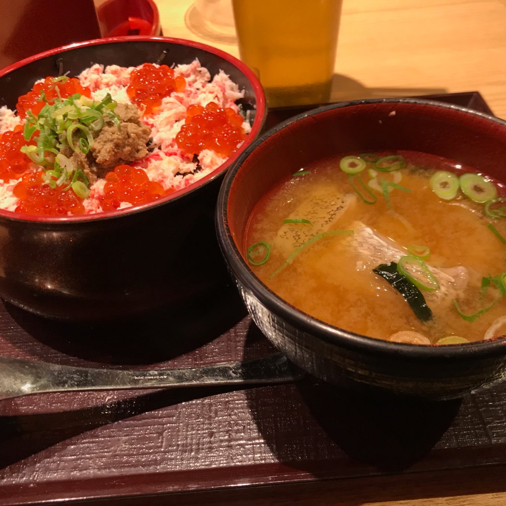 ユーザーが投稿した金沢名物かにみそ丼(味噌汁付き)の写真 - 実際訪問したユーザーが直接撮影して投稿した真町回転寿司もりもり寿し 四条河原町店の写真