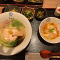 実際訪問したユーザーが直接撮影して投稿した角田町水炊き博多鶏ソバ 華味鳥 阪急梅田本店の写真