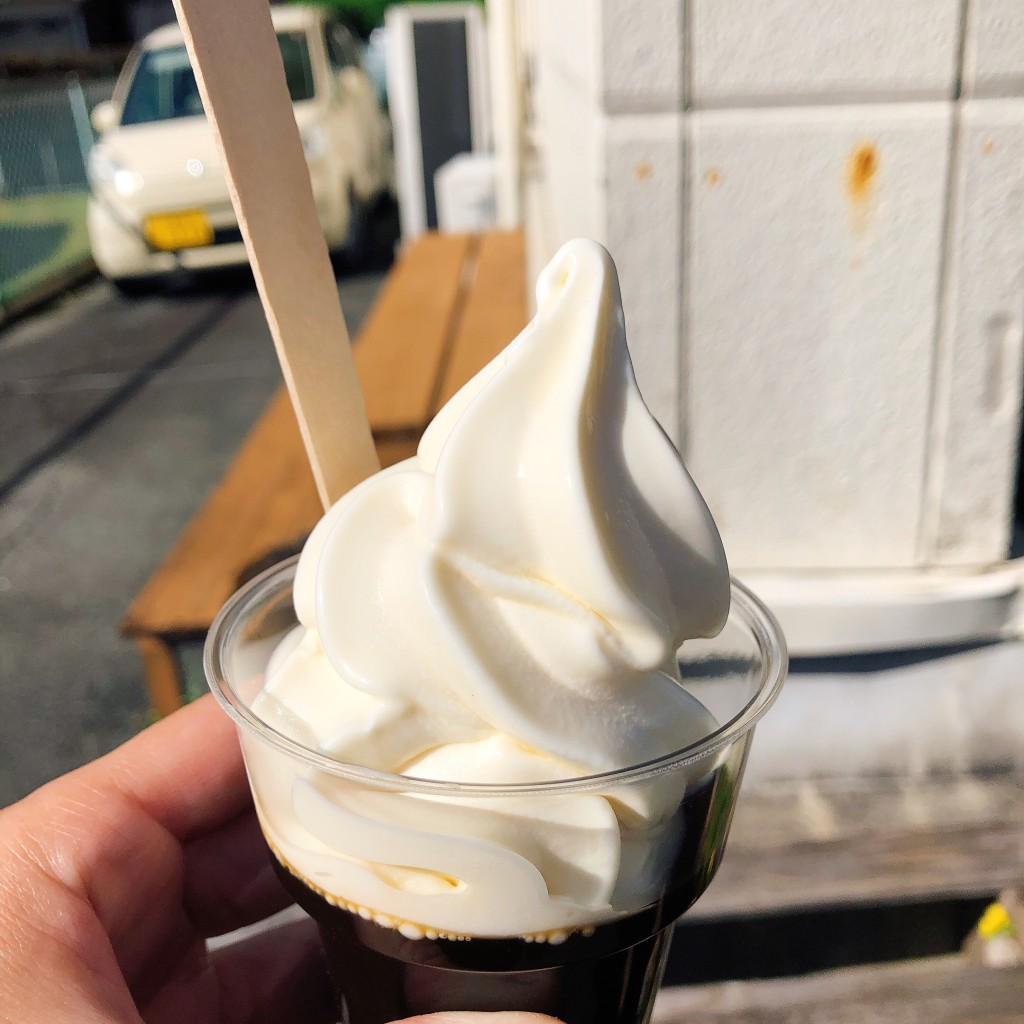 ユーザーが投稿した黒糖ゼリーソフトクリームの写真 - 実際訪問したユーザーが直接撮影して投稿した大内山スイーツミルクランドの写真