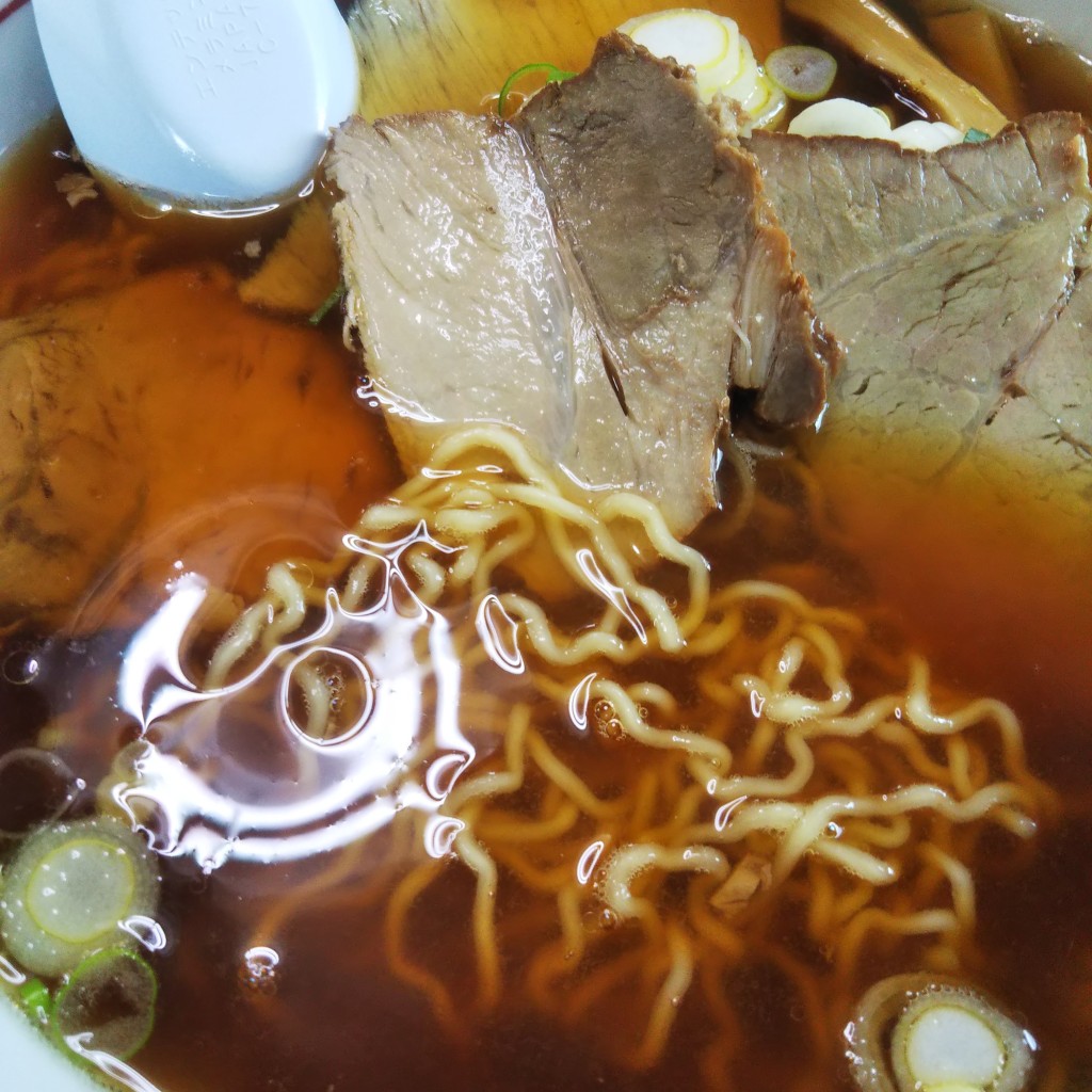 ユーザーが投稿した焼き干しラーメンの写真 - 実際訪問したユーザーが直接撮影して投稿した八ツ役ラーメン / つけ麺華丸ラーメンの写真