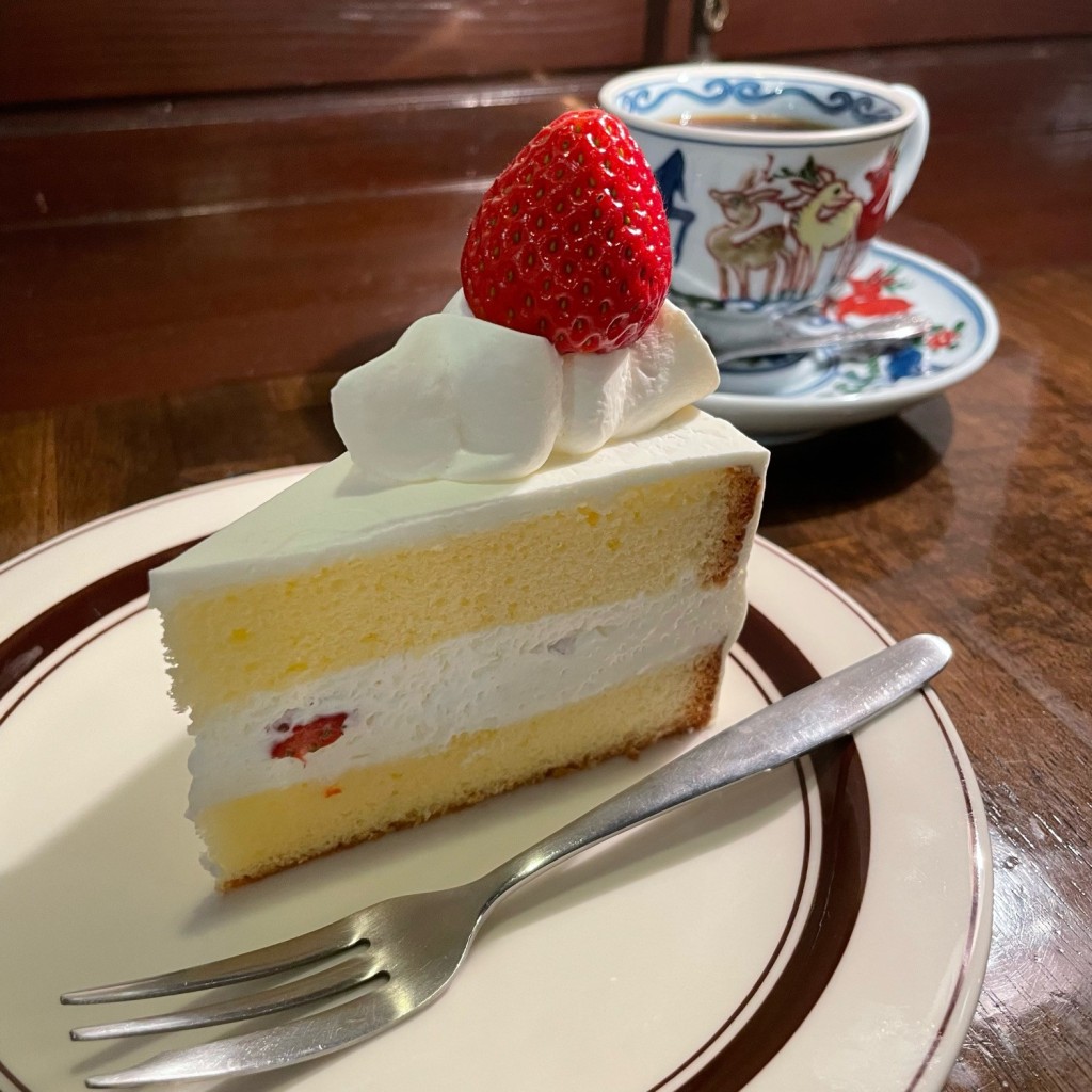 ユーザーが投稿したあまりんのショートケーキの写真 - 実際訪問したユーザーが直接撮影して投稿した見福コーヒー専門店クロヤナギの写真