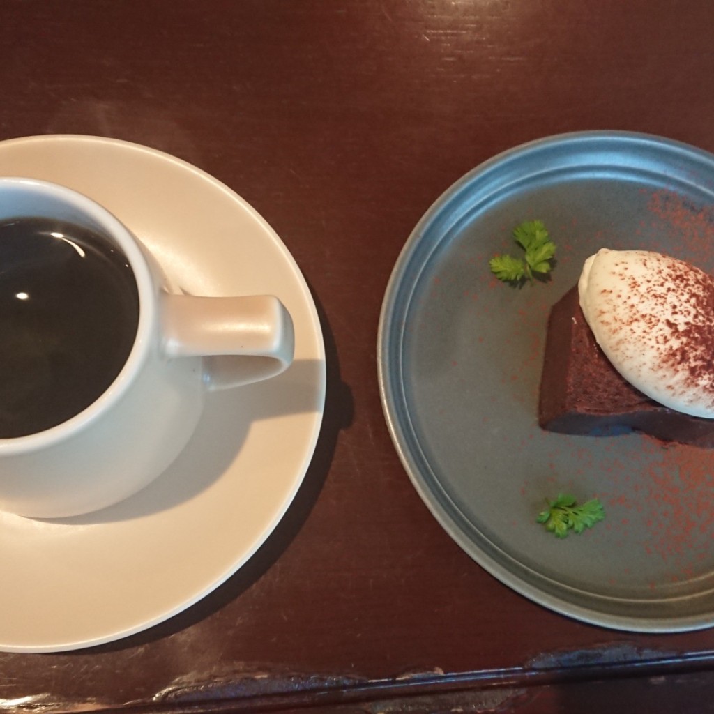 ユーザーが投稿した本日のケーキセットの写真 - 実際訪問したユーザーが直接撮影して投稿した曙町カフェハウスメイド珈琲ファクトリー ローストカフェの写真