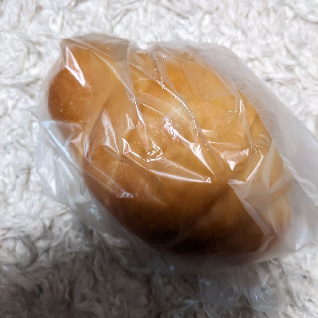 ユーザーが投稿した塩パンの写真 - 実際訪問したユーザーが直接撮影して投稿した松原町食パン専門店考えた人すごいわ 広島店の写真