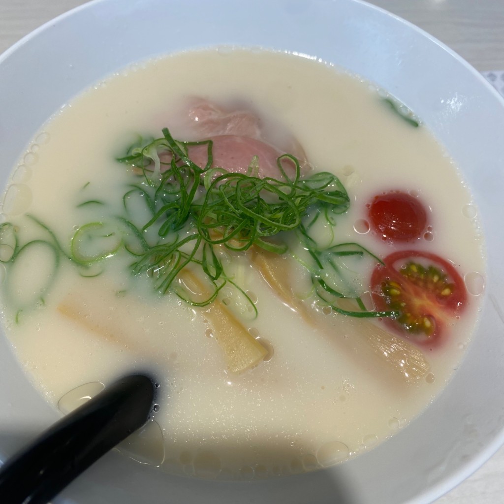 ユーザーが投稿した鶏白湯ラーメンの写真 - 実際訪問したユーザーが直接撮影して投稿した真砂寿司魚べい ピアシティ稲毛海岸店の写真