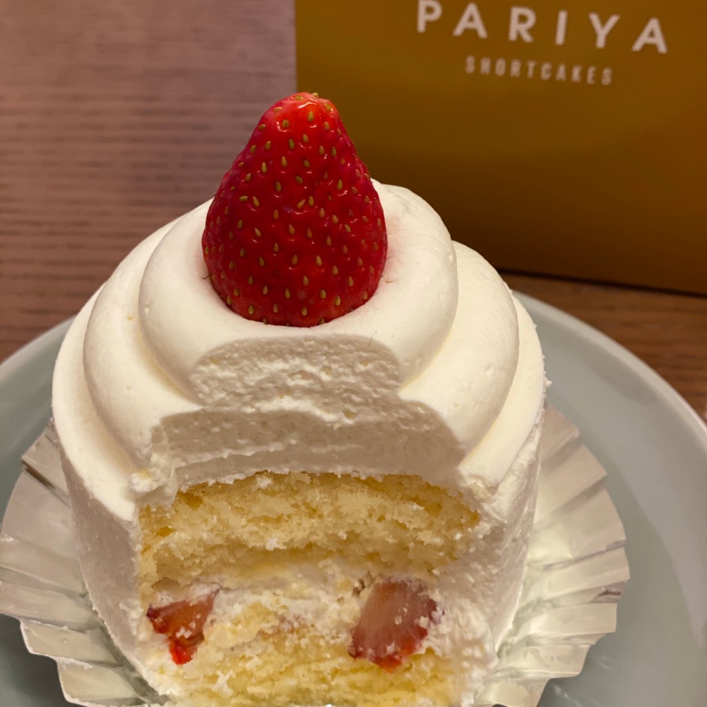ユーザーが投稿したストロベリークラシックショートケーキの写真 - 実際訪問したユーザーが直接撮影して投稿した渋谷カフェPARIYA 渋谷スクランブルスクエア店の写真