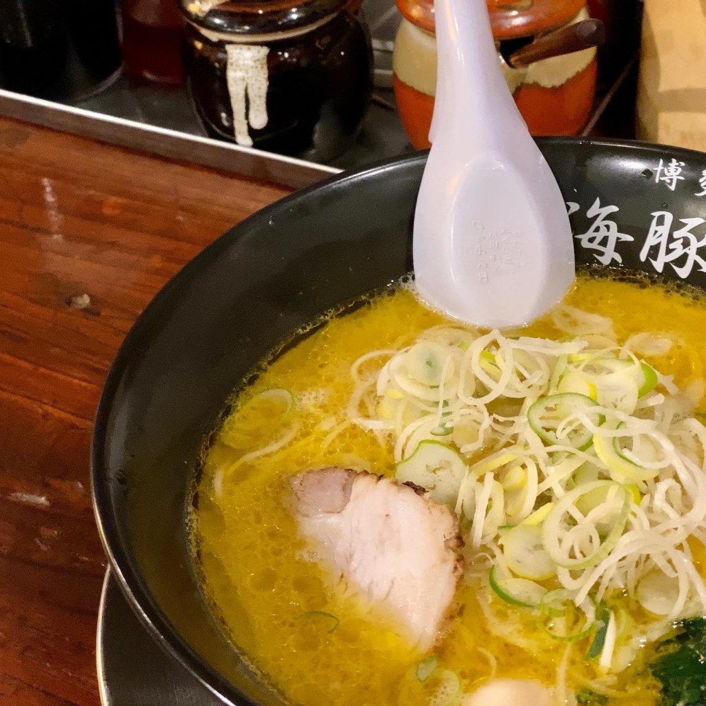 ユーザーが投稿したラーメンの写真 - 実際訪問したユーザーが直接撮影して投稿した西新ラーメン / つけ麺西新 海豚やの写真