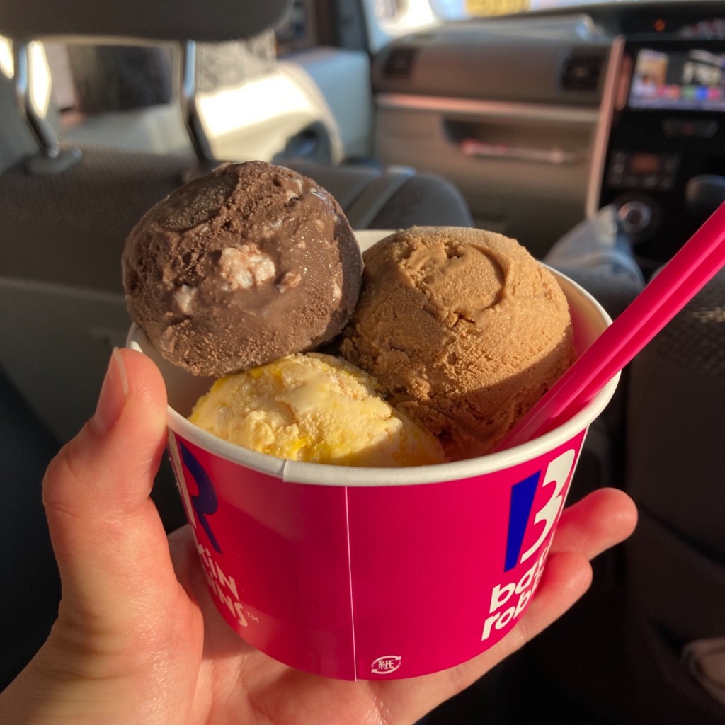 ユーザーが投稿したスモールダブルカップの写真 - 実際訪問したユーザーが直接撮影して投稿した緑アイスクリームサーティワンアイスクリーム サンロード青森店の写真