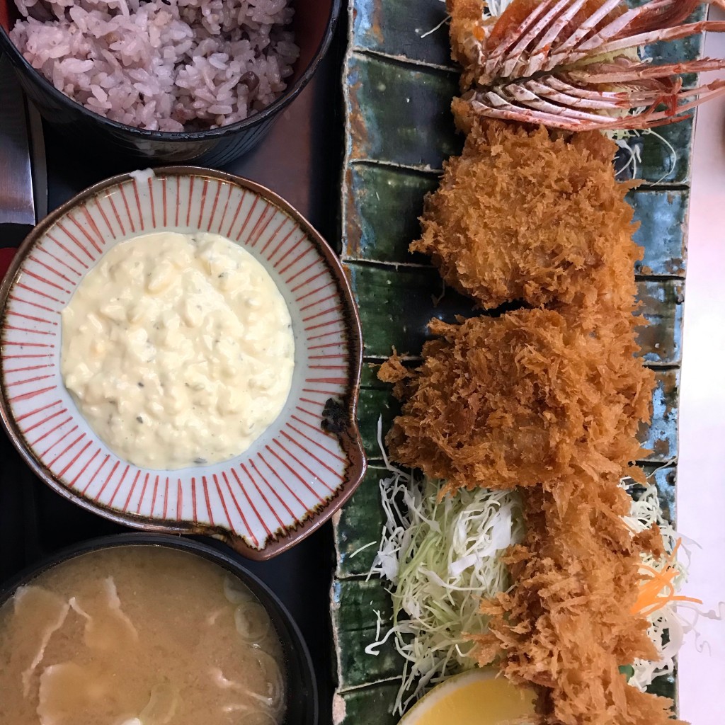 ユーザーが投稿したジャンボエビとヒレ定食の写真 - 実際訪問したユーザーが直接撮影して投稿した美浜とんかつとんかつ太郎 北谷店の写真
