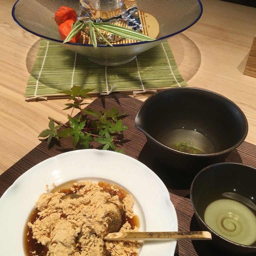 ユーザーが投稿したわらび餅、萎凋茶セットの写真 - 実際訪問したユーザーが直接撮影して投稿した那古野日本茶専門店那古野茶房 花千花の写真