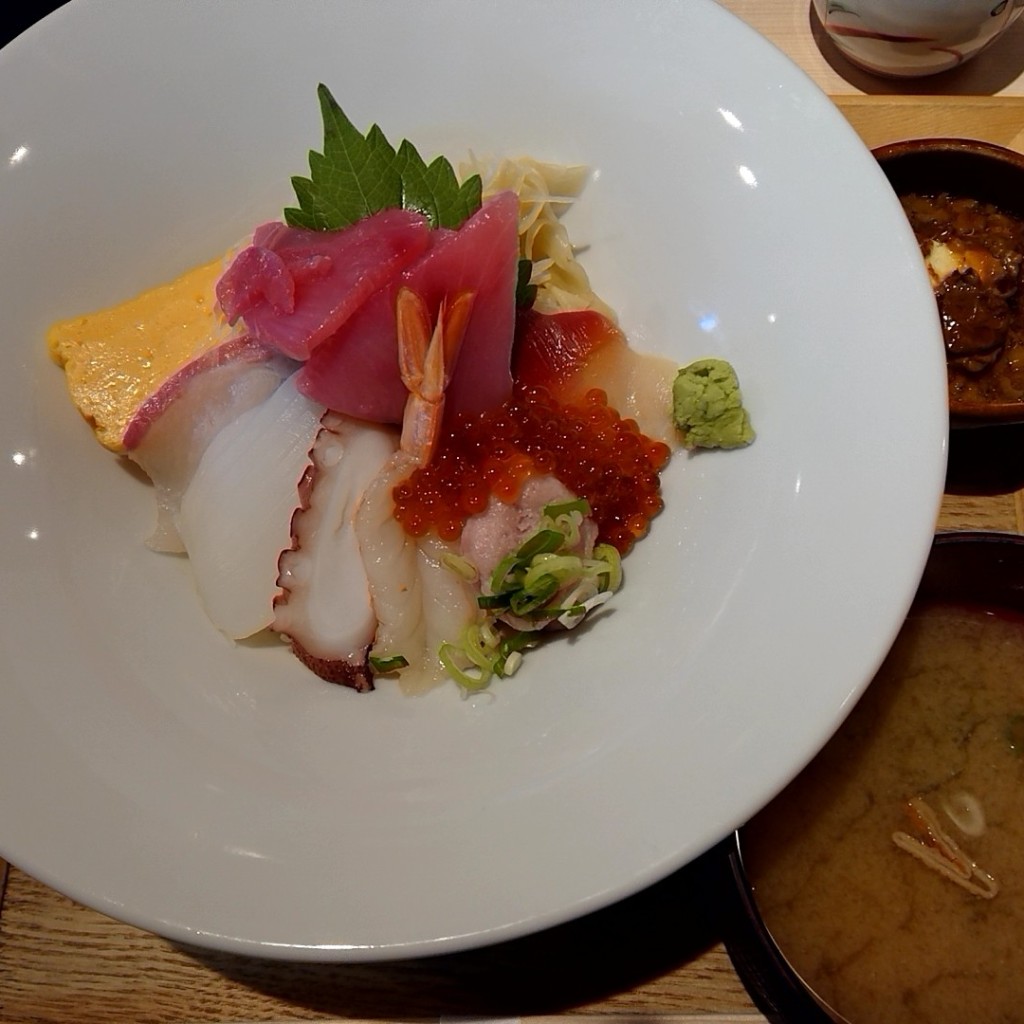 うさまるんさんが投稿した八重洲居酒屋のお店寿司酒場わさび 八重洲店の写真