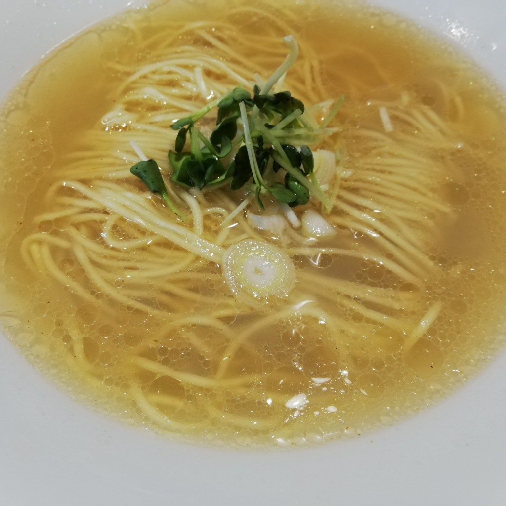 ユーザーが投稿したはまぐり×いくら塩ラーメンの写真 - 実際訪問したユーザーが直接撮影して投稿した戸塚町ラーメン専門店麺酒処 ふくろうの写真