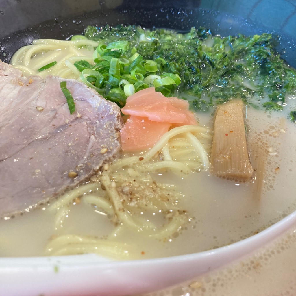 ユーザーが投稿したアゴ出汁ラーメン+餃子の写真 - 実際訪問したユーザーが直接撮影して投稿したみなみ野ラーメン専門店らーめん 西海 八王子みなみ野店の写真