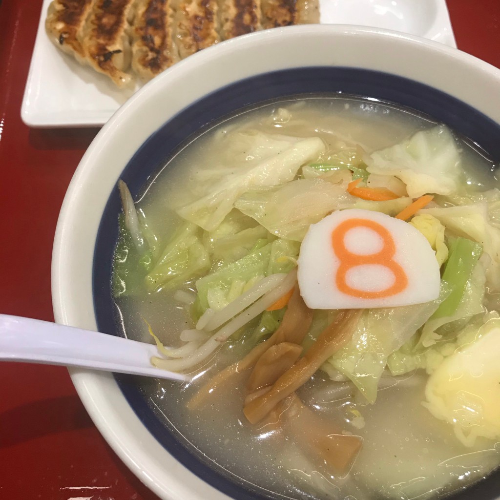 ユーザーが投稿した小さな野菜ラーメン【バター】8番セットの写真 - 実際訪問したユーザーが直接撮影して投稿した鼎一色ラーメン専門店8番らーめん飯田インター店の写真