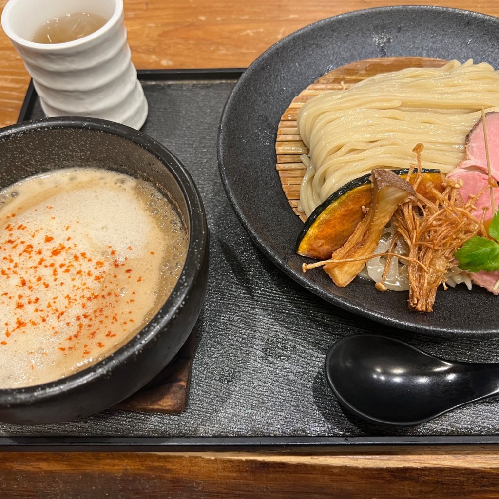 ユーザーが投稿したポルチーニ茸と秋野菜のつけ麺の写真 - 実際訪問したユーザーが直接撮影して投稿した藤が丘ラーメン / つけ麺麺家 半蔵の写真