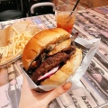 実際訪問したユーザーが直接撮影して投稿した新宿ハンバーガーJ.S. BURGERS CAFE 新宿店の写真