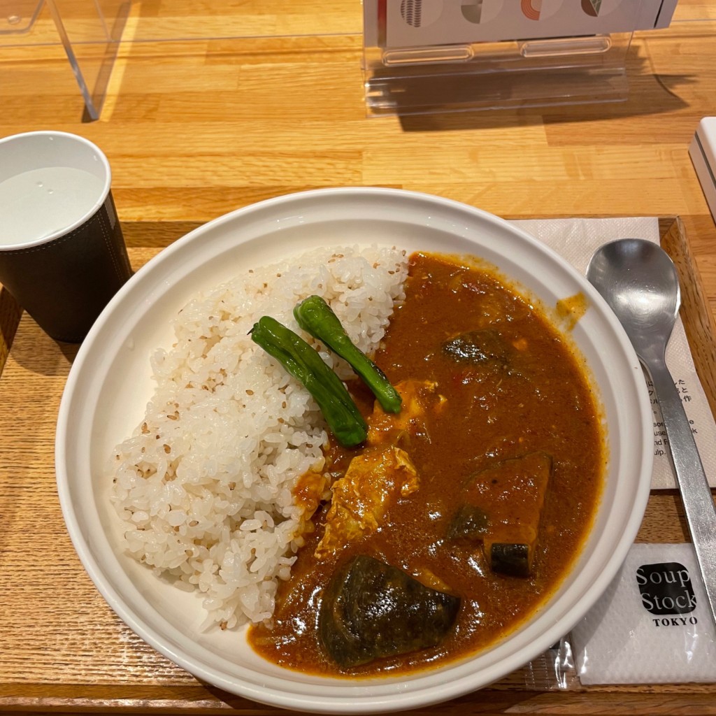 ユーザーが投稿したスパイシーカレーの写真 - 実際訪問したユーザーが直接撮影して投稿した丸の内洋食スープストックトーキョー 丸の内オアゾ店の写真