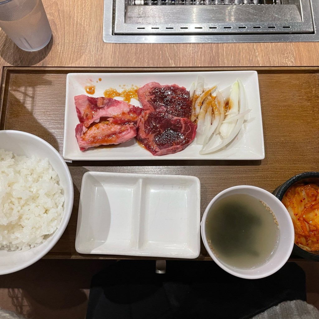 ユーザーが投稿したカルビハラミセットの写真 - 実際訪問したユーザーが直接撮影して投稿した東大通焼肉焼肉ライク 新潟駅前店の写真