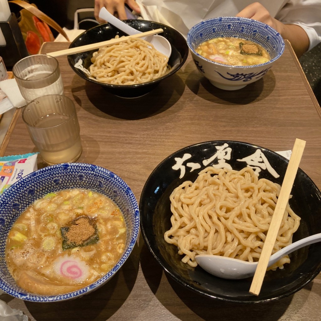 写真は雑なJaeJungさんが投稿した押上つけ麺専門店のお店六厘舎TOKYO 東京ソラマチ店/ロクリンシャトウキョウ トウキョウソラマチテンの写真