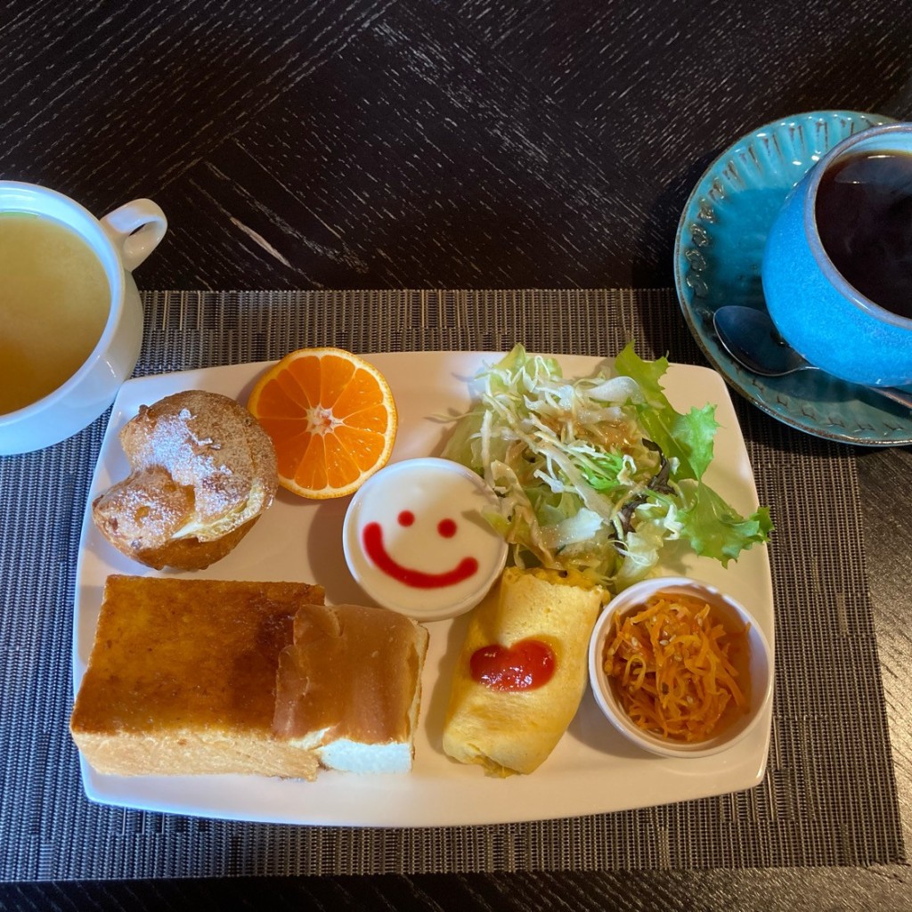 さゆ-さんが投稿した龍野町川原町カフェのお店菓子と珈琲 朔/サクの写真