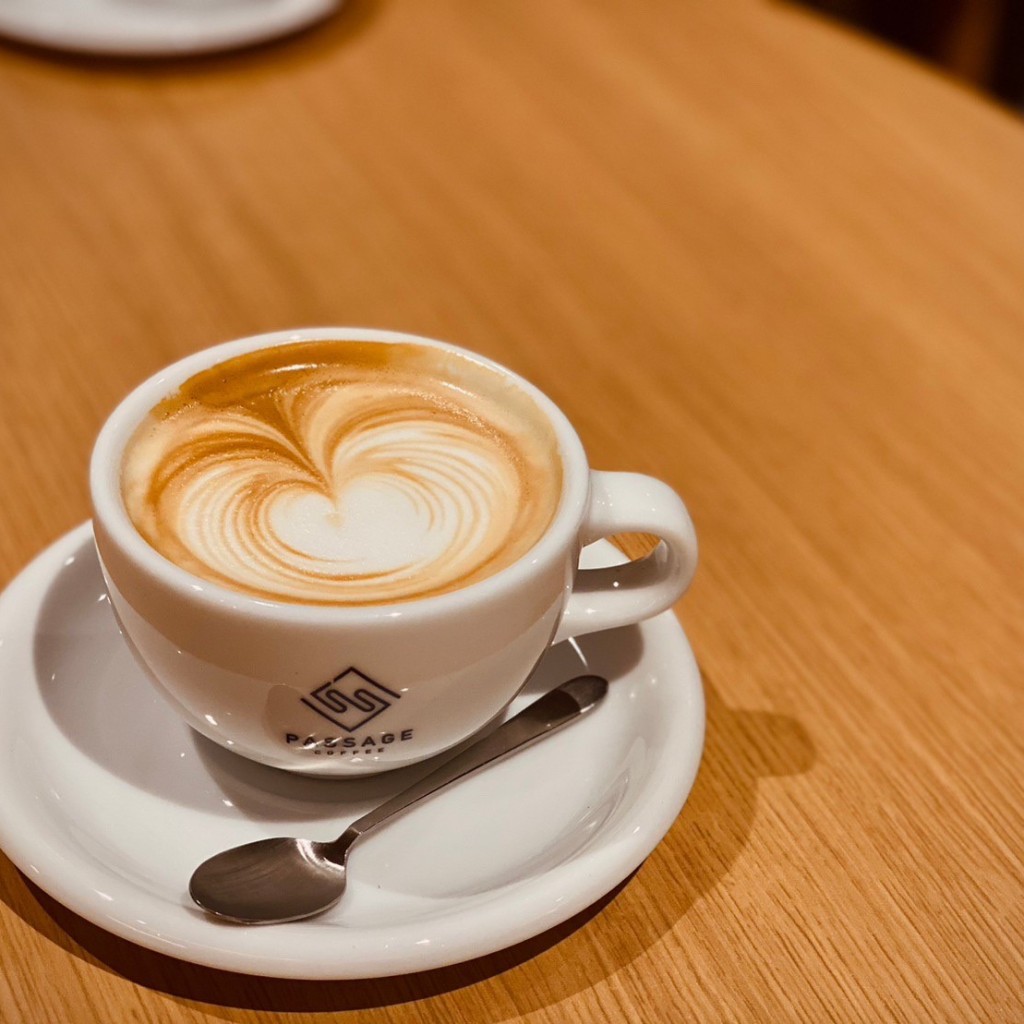 ユーザーが投稿したカフェラテの写真 - 実際訪問したユーザーが直接撮影して投稿した日本橋堀留町コーヒー専門店PASSAGE COFFEE NIHOMBASHIの写真