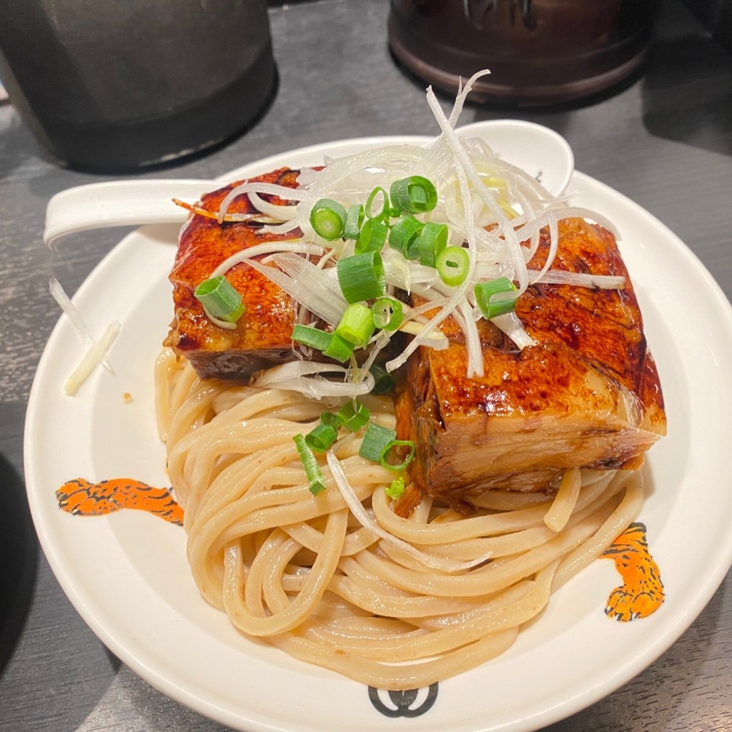 ユーザーが投稿した拳肉濃厚つけ麺の写真 - 実際訪問したユーザーが直接撮影して投稿した外神田ラーメン専門店麺屋武蔵 巖虎の写真