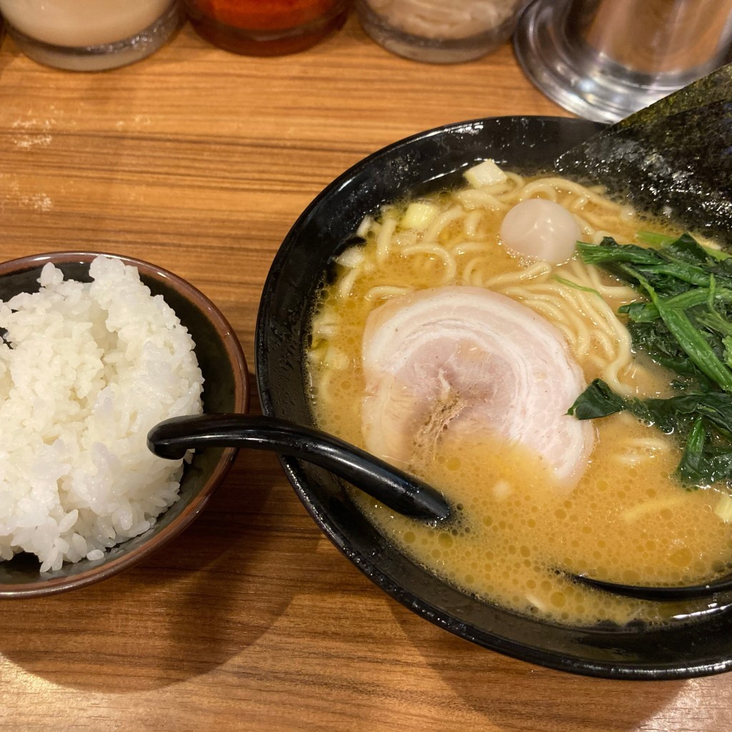 [練馬駅前でラーメン食べたい]をテーマに、LINE PLACEのユーザーレアチーズケーキさんがおすすめするグルメ店リストの代表写真