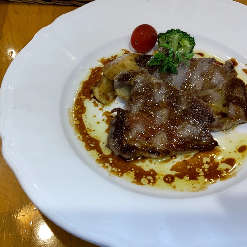 ユーザーが投稿したイベリコ豚のソテーの写真 - 実際訪問したユーザーが直接撮影して投稿した甲子園三保町洋食神戸屋レストラン 甲子園店の写真