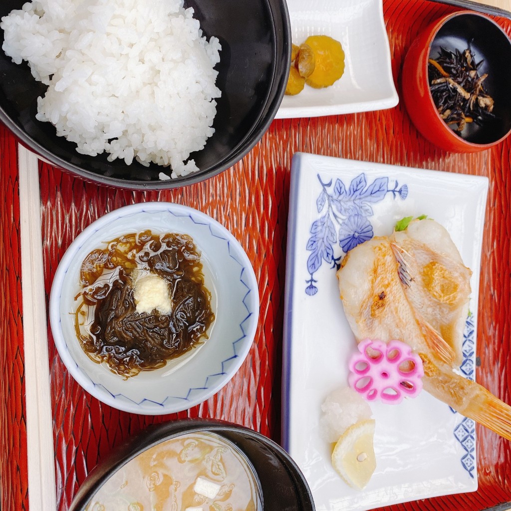 ユーザーが投稿したきんき焼き魚定食の写真 - 実際訪問したユーザーが直接撮影して投稿した西新宿懐石料理 / 割烹割烹 梅屋の写真