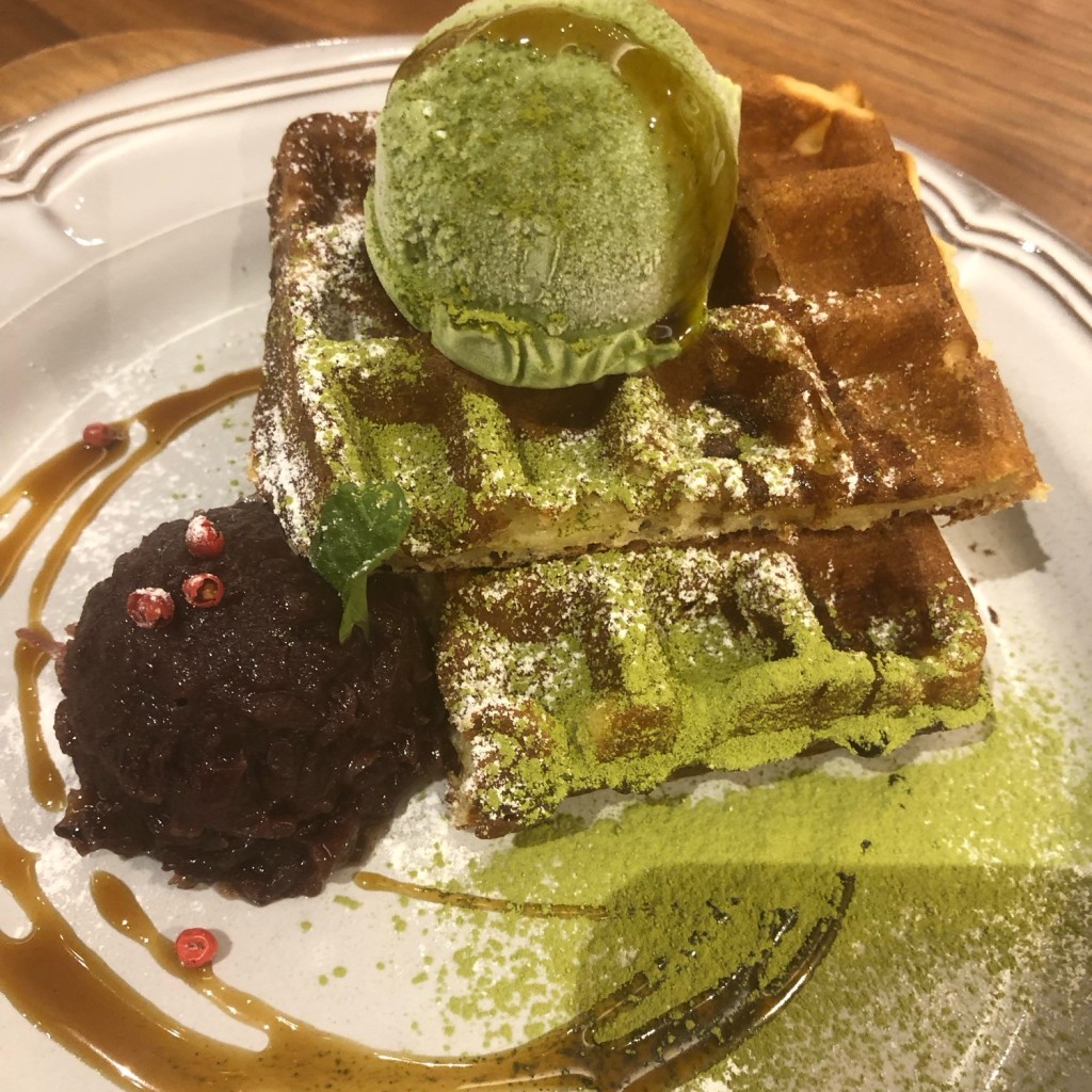 ユーザーが投稿した抹茶あずきwaffleの写真 - 実際訪問したユーザーが直接撮影して投稿した芝園カフェMOA cafeの写真