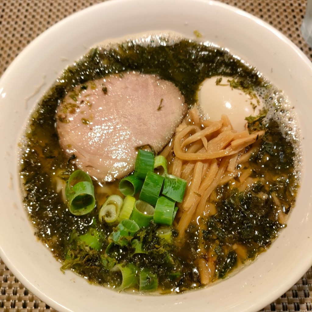 ユーザーが投稿したのり塩ラーメン 味玉付の写真 - 実際訪問したユーザーが直接撮影して投稿した宮坂ラーメン専門店らぁめんや やしげるの写真